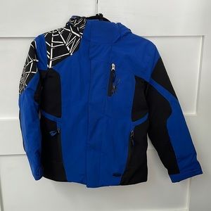 Beautiful Spyder childrens ski coat. Removable hood, excellent condition!
